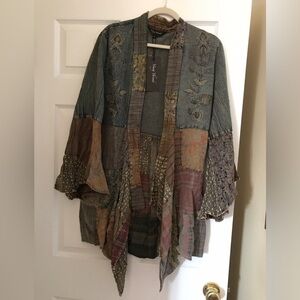 YOUNG THREADS NWT Kimono Denim Washed boho pattern Embroidered size medium